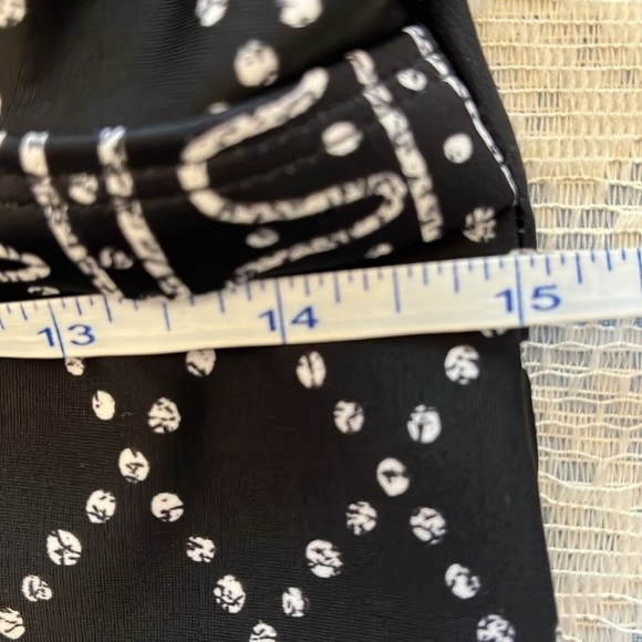 Christina black & white swim bathing suit top. Tankini, padded bra cups Size 10 - Picture 13 of 14